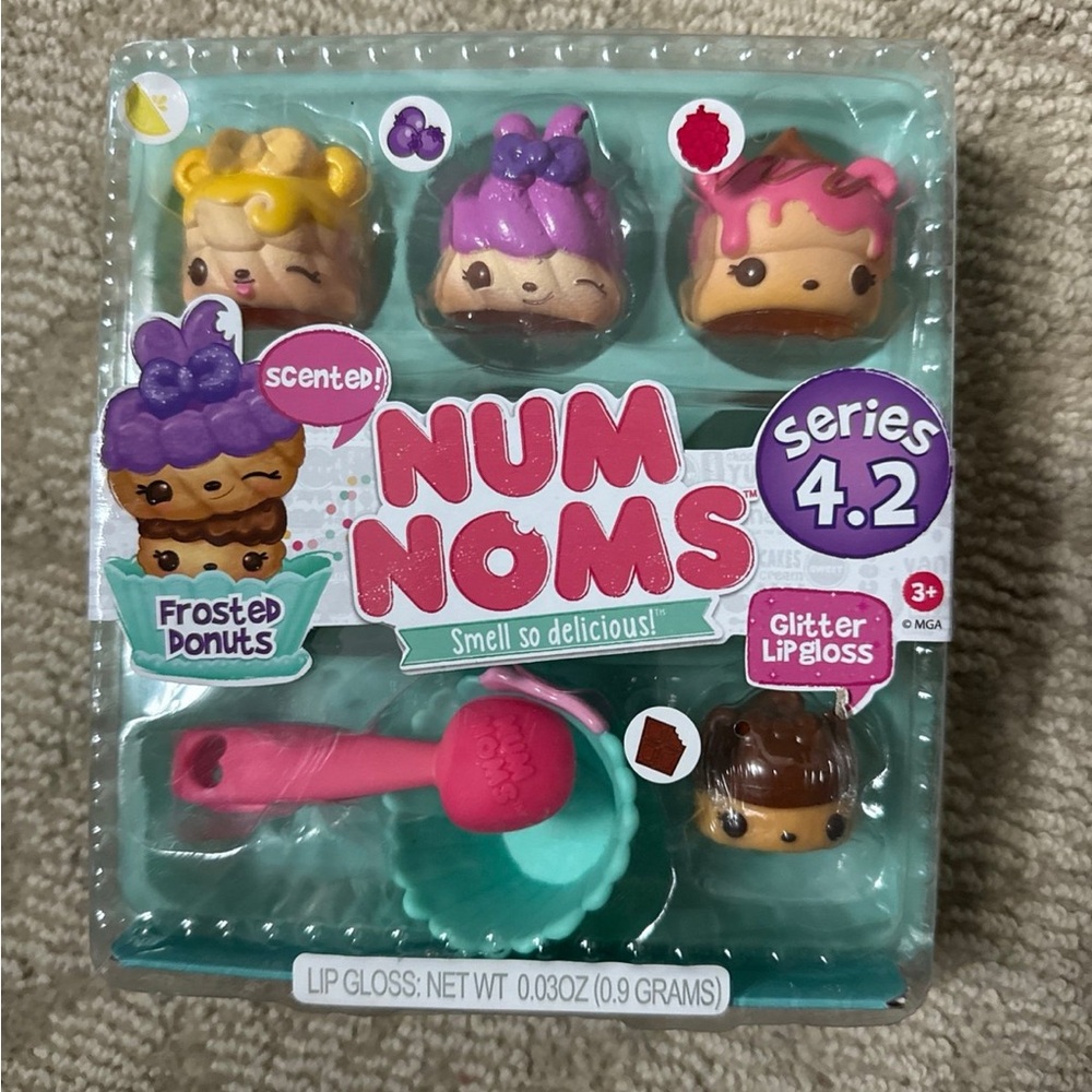 Num Noms Series 4.2 Scented Frosted Donuts Collectible 4 Pack New